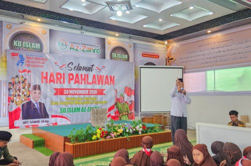 Memperingati Hari Pahlawan